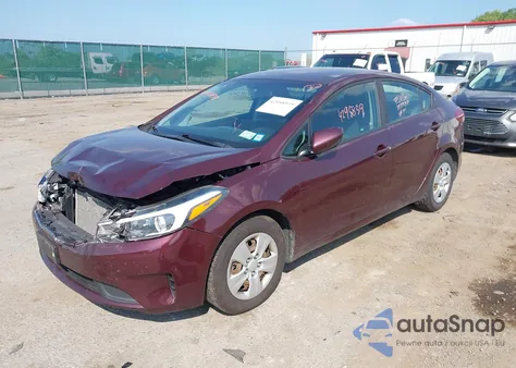 2018 Kia Forte Lx z USA, uszkodzony, nr VIN 3KPFK4A70JE169838
